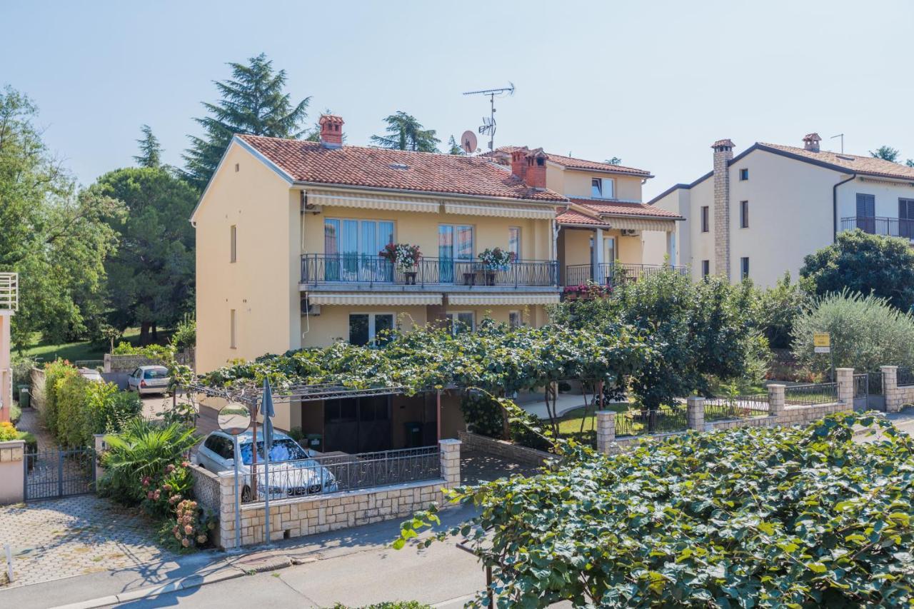 Apartments Maria Poreč Exterior foto